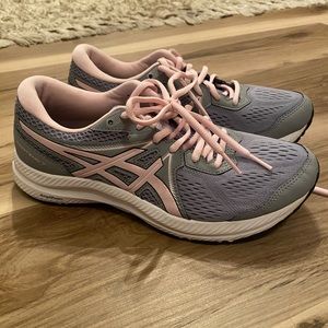 ASICS women’s running shoe